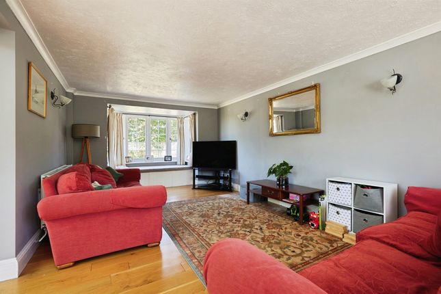 Gable House, 6, Picket Twenty, Andover photo 3