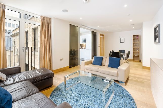 Thumbnail Flat to rent in Red Lion Court, London