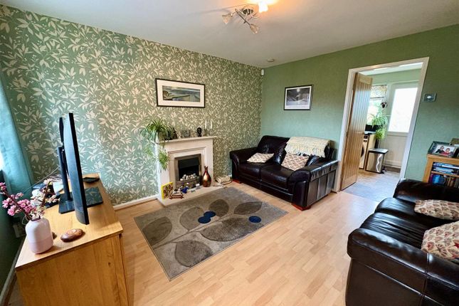 97, Oakway, Bradford photo 4