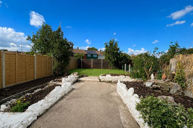 11, Barncroft Way, Havant photo 4