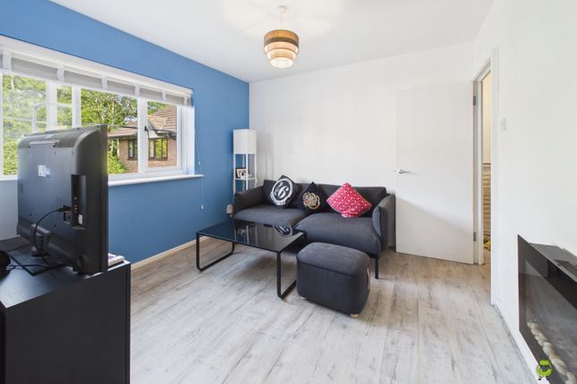 Flat 14, Prudhoe Court, Osbourne Road, Dartford photo 3