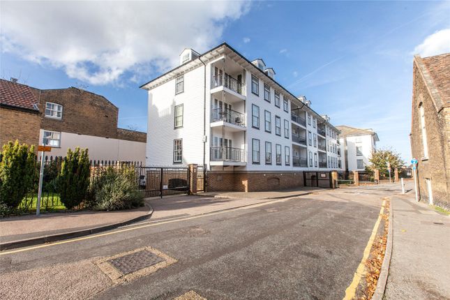 Thumbnail Flat for sale in Commercial Place, Gravesend, Kent
