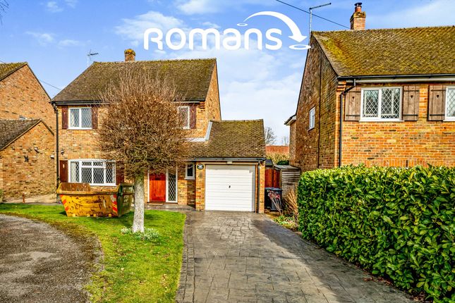 Thumbnail Detached house to rent in Grange Road, Hazlemere, High Wycombe