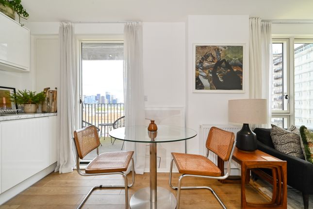 Flat for sale in Highland Street, London