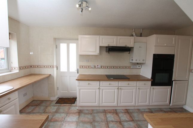 Guildford Close, Beverley photo 2