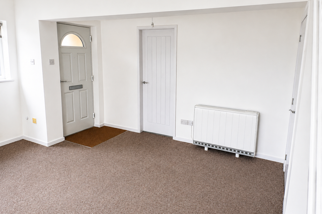 18, Hartwort Close, Milton Keynes photo 3