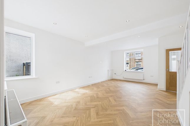 8, Thurston Road, Pontypridd photo 2