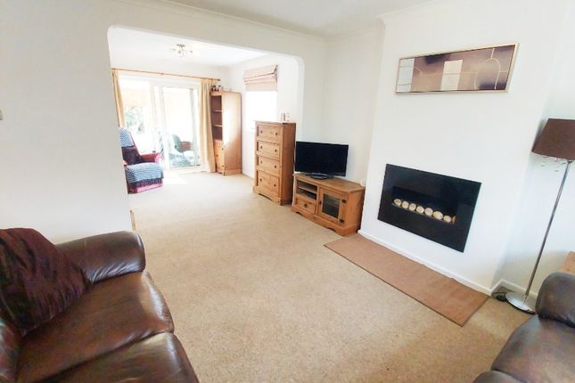 Detached house to rent in Belton Lane, Grantham