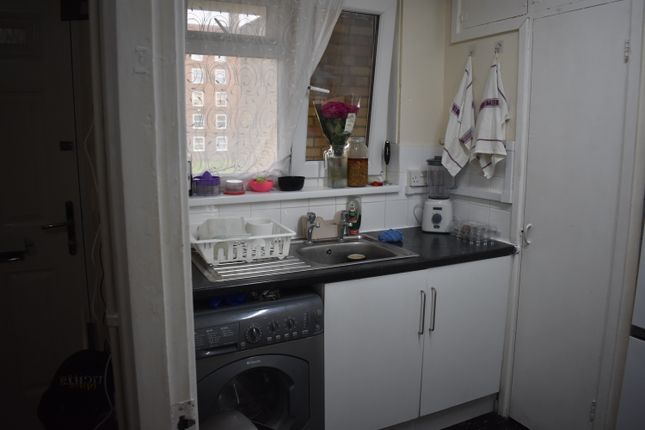 Thumbnail Flat for sale in Lilford Road, Camberwell, London