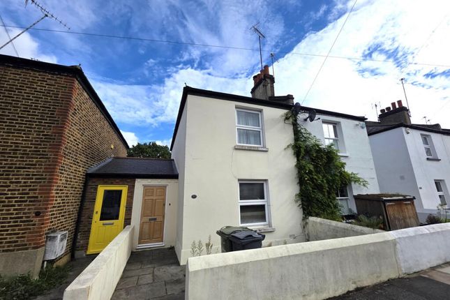 3-bed semi-detached on Wellfield Road, London, £450,000