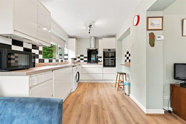 9, Staverton Close, Bristol photo 4