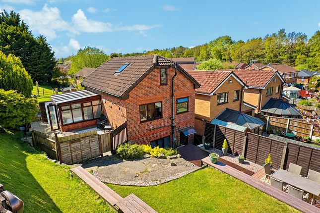 12 Pailton Close, Lostock photo 4