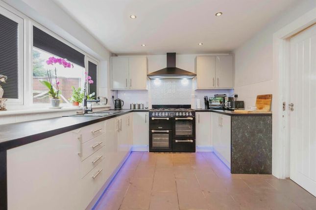 90, Woodgate Lane, BIRMINGHAM photo 3