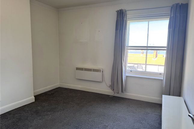 Flat 22, Quayside Court,, The Quay, Essex photo 2