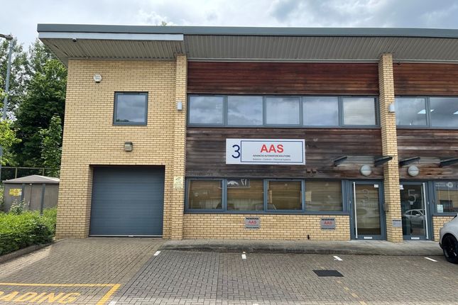 Warehouse to let in 3 Beaufort Court, Roebuck Way, Knowlhill, Milton Keynes