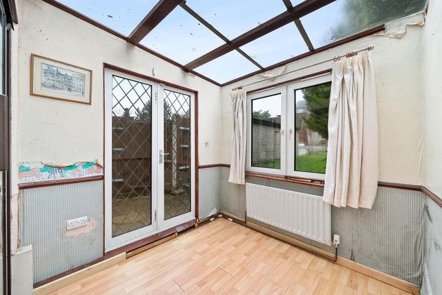 70, Glenesk Road, London photo 4