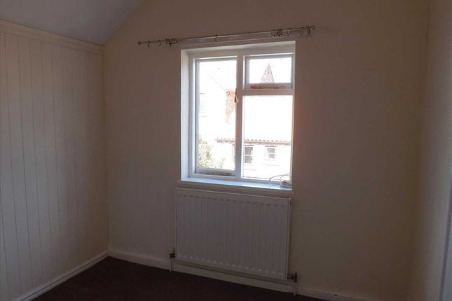 Cottage to rent in Sycamore Lane, Barlborough, Chesterfield