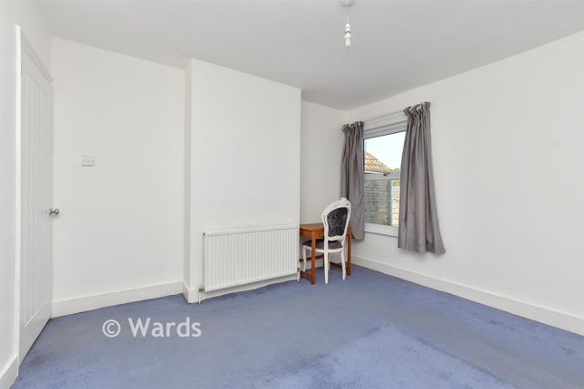 92, Tonge Road, Sittingbourne photo 3