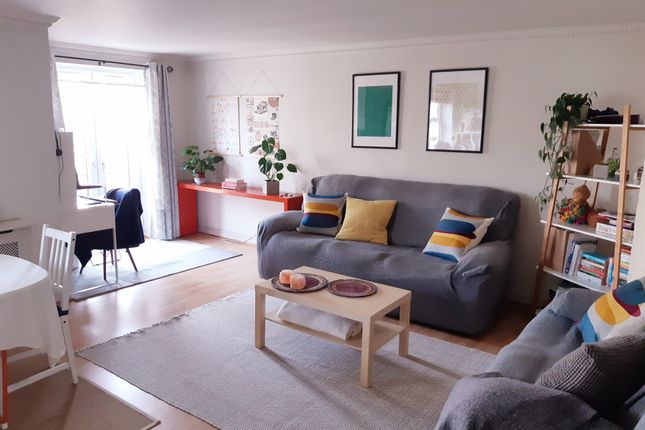 Flat for sale in Glaisher Street, London