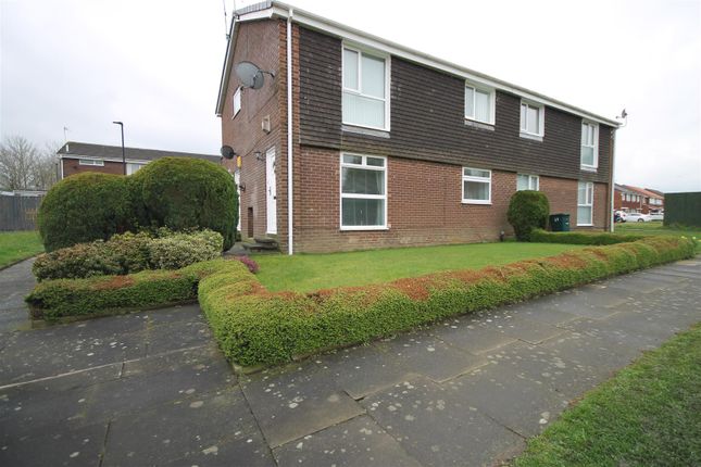 Thumbnail Flat for sale in Clifton Court, Kingston Park, Newcastle Upon Tyne