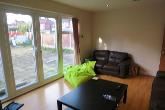 Alan Road, Manchester photo 4