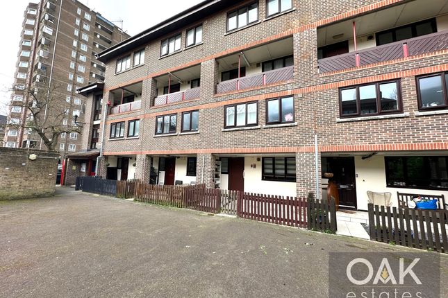 Flat to rent in Purcell Street, London