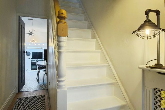 131 Winchester Road, Bristol photo 4
