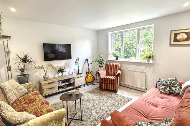 Flat 4, 71, Park Road, Barnet photo 2