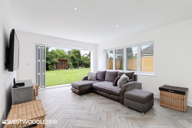 Detached house for sale in Warners Avenue, Hoddesdon
