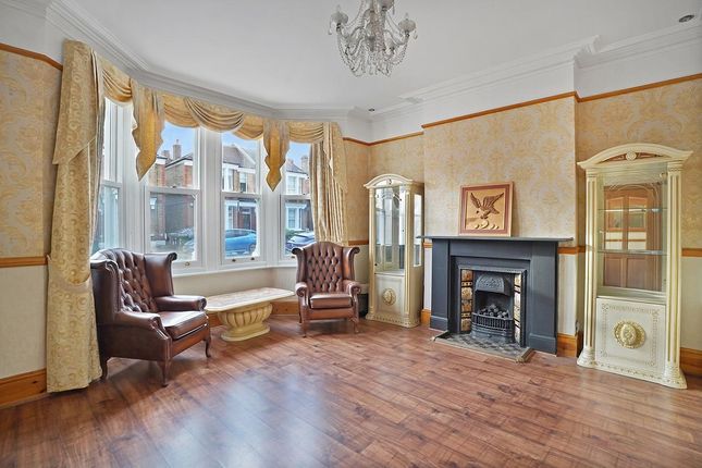 17, Carholme Road, London photo 3