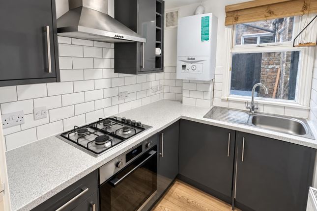 Basement Flat, 2A Monnery Road, London photo 4