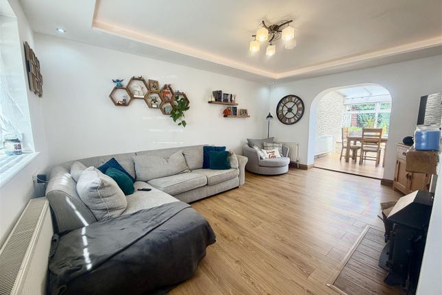 30, Primrose Avenue, Leeds photo 2