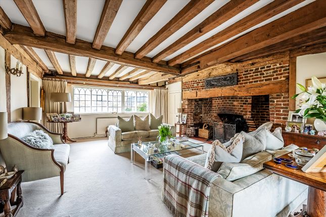 Utworth Manor, Cranleigh photo 2