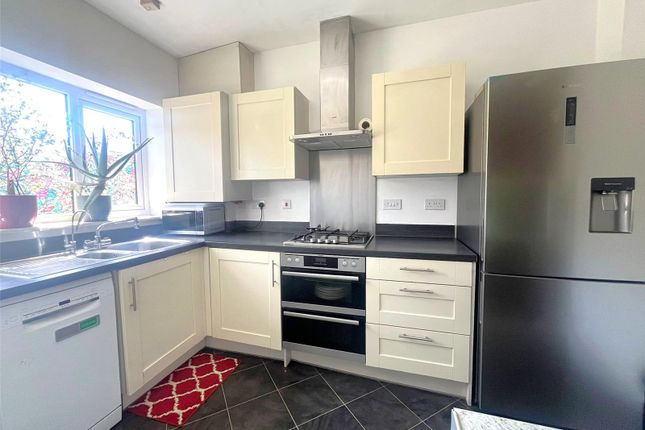 11, Wolfson Drive, Hampshire photo 3