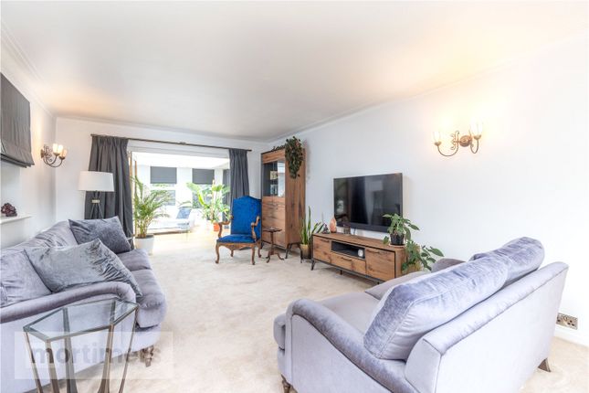 20, Shays Drive, Lancashire photo 3