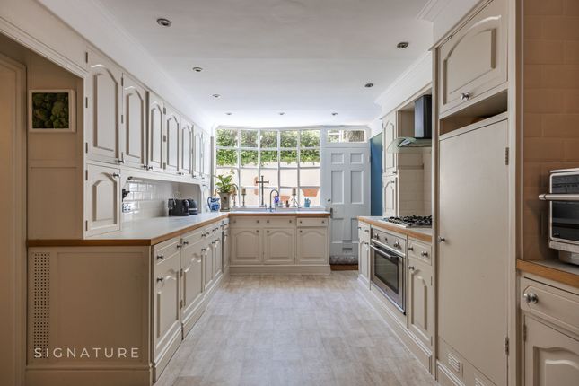 7 Carrow Hill, Norwich photo 4