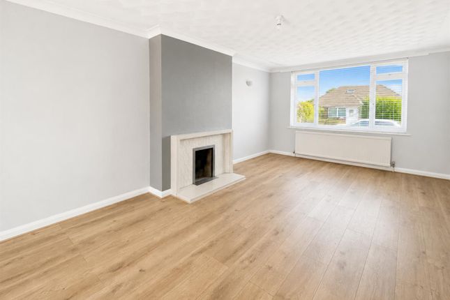 42, Cumberland Avenue, Worthing photo 2