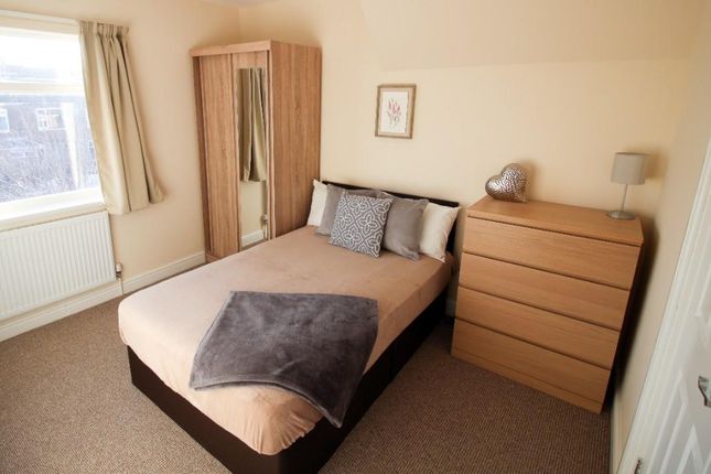 Room to rent in Herrick Gardens, Doncaster