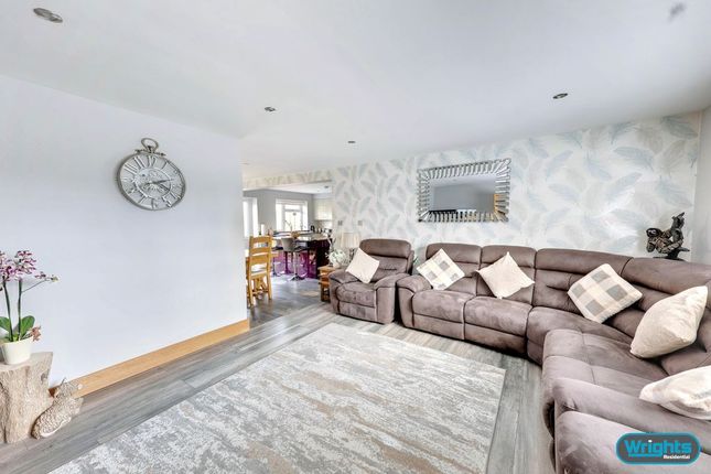 122, Silver Street Lane, Trowbridge photo 3