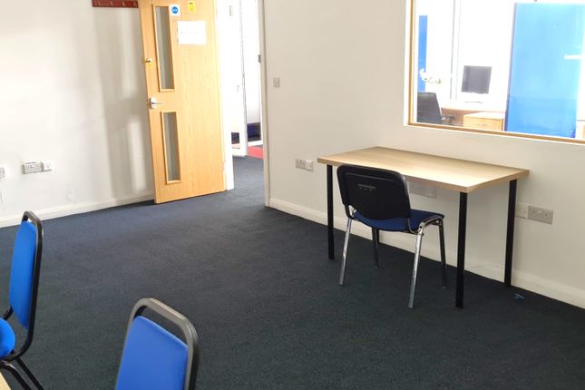 Office to let in Queensbury, Middlesex