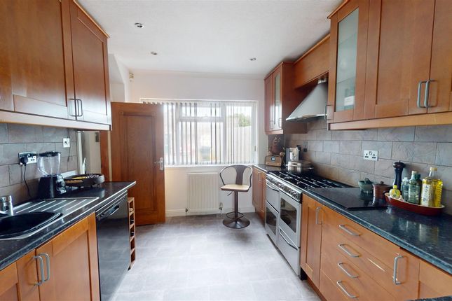 87A, Cooper Lane, Halifax photo 3