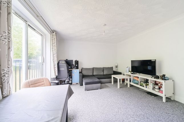 Flat for sale in Woodmill Lane, Midanbury, Southampton, Hampshire