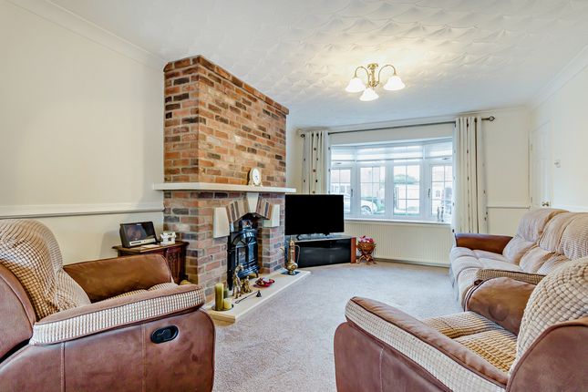 20, Harvey Close, Doncaster photo 3