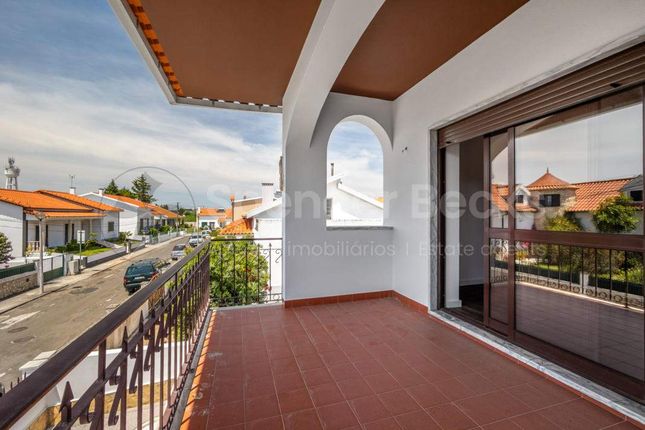 Detached house for sale in Bombarral, Leiria, Portugal