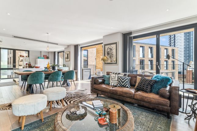 Thumbnail Flat for sale in Gowing House, 4 Drapers Yard