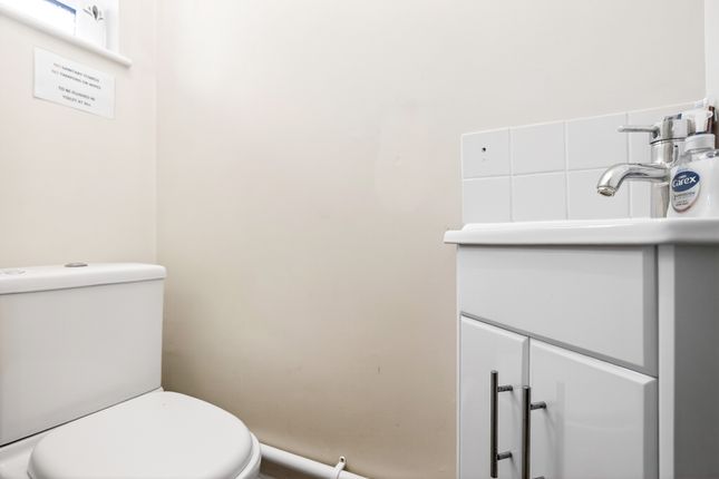 81, Mayeswood Road, London photo 4
