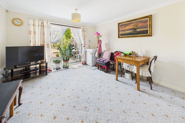 7, Morpeth Close, Hemel Hempstead photo 3