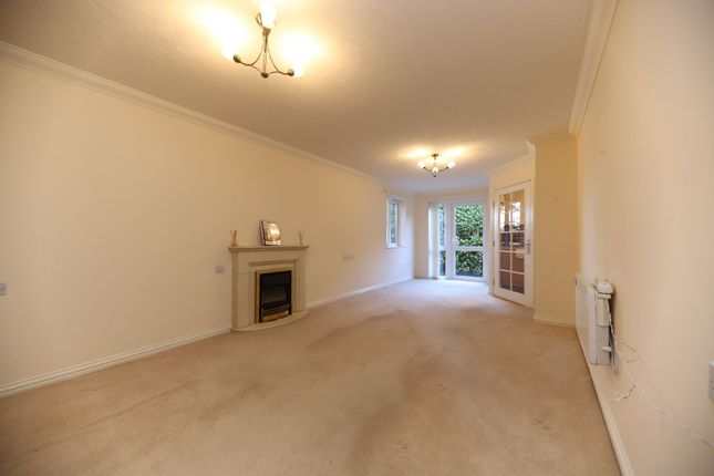 Flat 4, Middlemarch Lodge, Rickmansworth photo 2