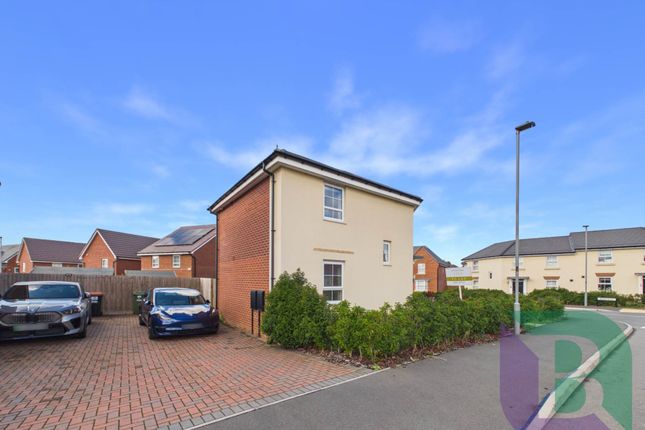 Cranwell Crescent, Milton Keynes photo 2