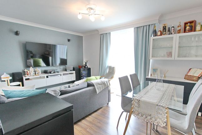 2 Wentworth Court, Manchester photo 4